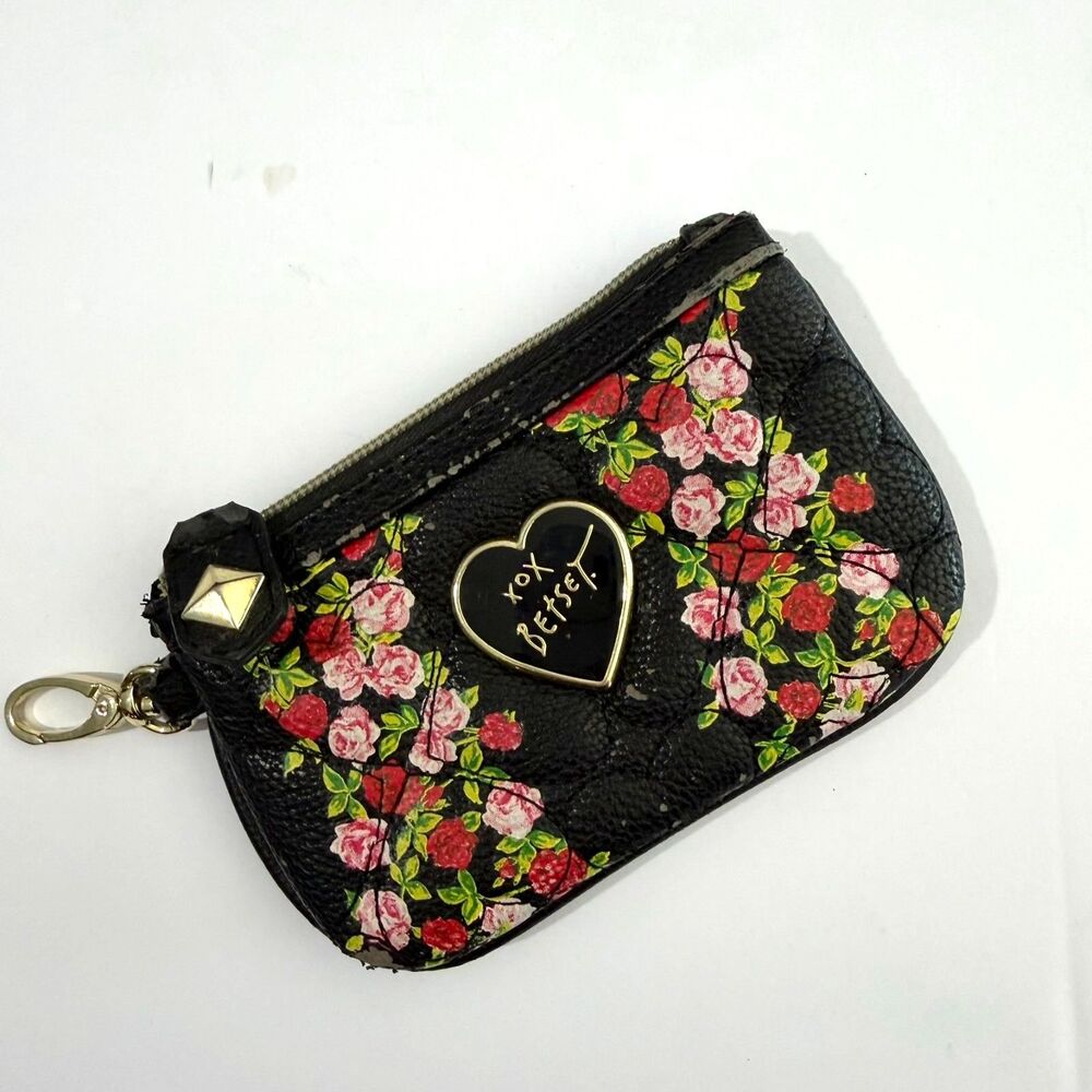 Betsey Johnson, Y2K Black Quilted Rose Zipper Cardholder Coin purse